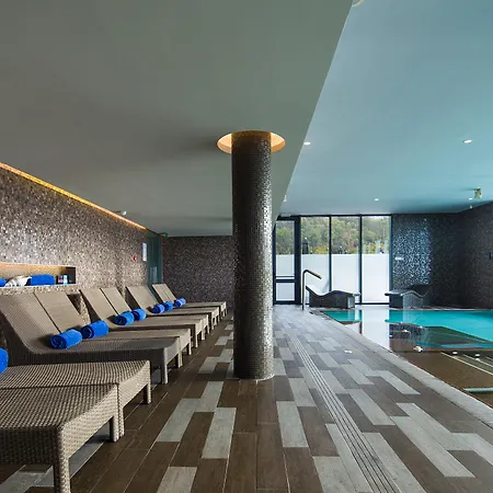 Hotel & 5*