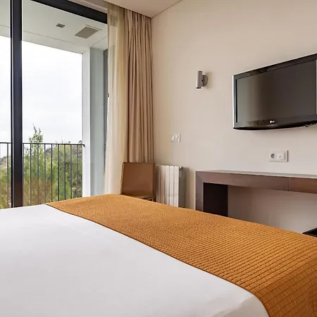 & Hotel 5*